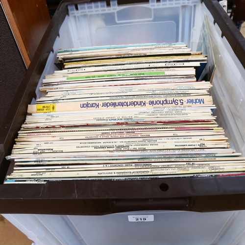 219 - A large quantity of vinyl records, mostly LPs but includes various 7