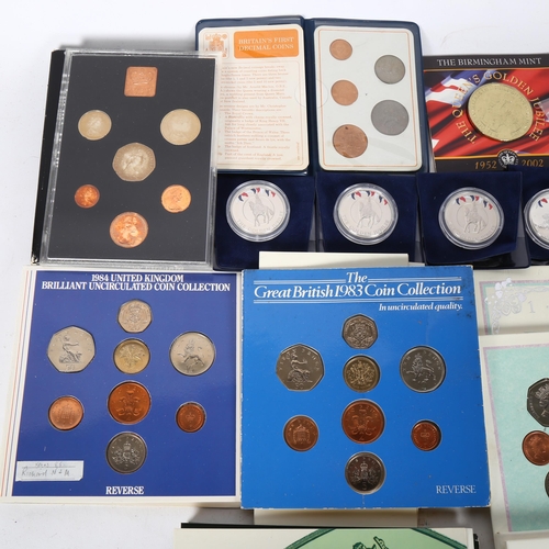 531 - A collection of uncirculated coin collector's kits, including Decimal Coinage of Great Britain and N... 