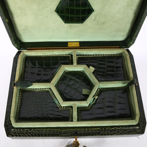 645 - Vintage Mappin & Webb green leather crocodile effect jewel case, with tray-fitted interior, 32cm acr... 