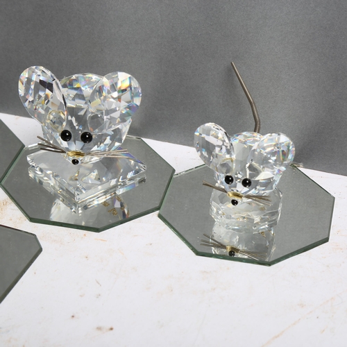 1055 - 5 Swarovski crystal glass animals, 2 cats, 2 mice, and a chick, on separate glass stands