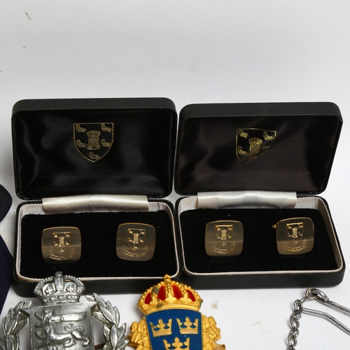 1101 - POLICE INTEREST - a group of various police badges, cufflinks, buttons, patches etc, including vario... 