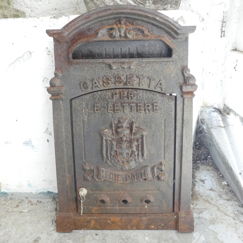 2654 - An early 20th century Italian cast iron post box, marked Regie Poste and bearing the royal Italian c... 