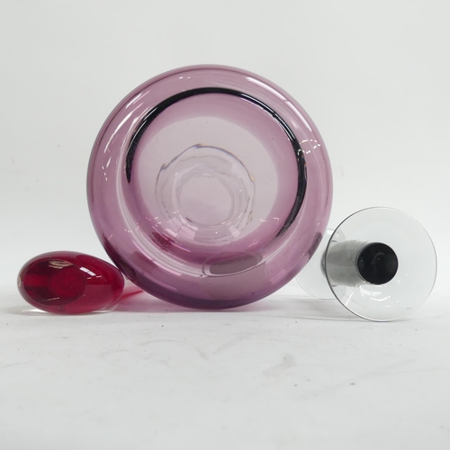 905 - A Dartington glass amethyst vase, 20cm, a Wedgwood vase, and a red bud vase