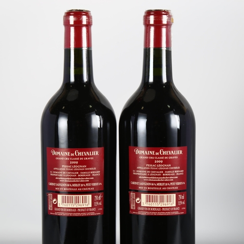 2027 - Domaine de Chevalier 2009, Pessac-Leognan x 2 bottles.