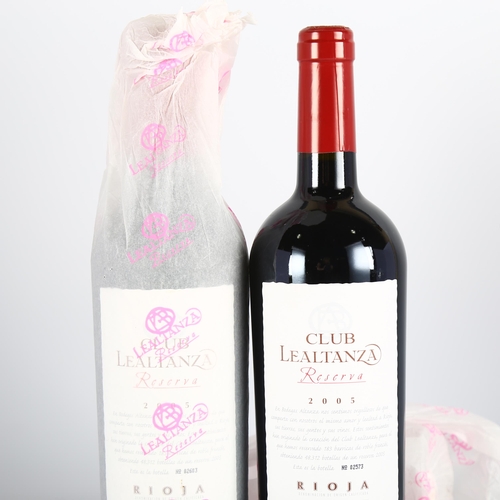 2201 - Rioja Reserva 2005, Club Lealtanza x 2 bottles.