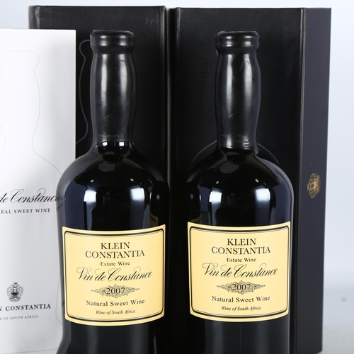 2251 - Vin de Constance 2007, Klein Constantia. 2 x 50cl bottles in presentation boxes.