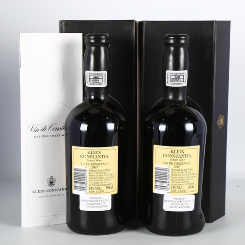 2251 - Vin de Constance 2007, Klein Constantia. 2 x 50cl bottles in presentation boxes.