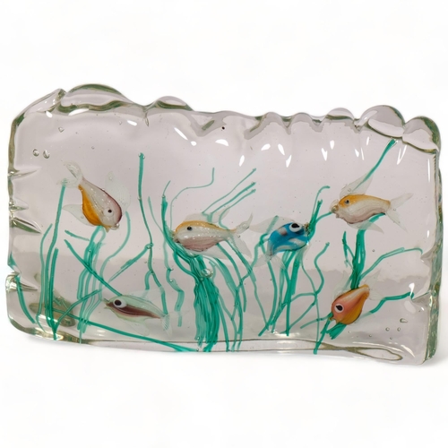 181 - A Murano glass aquarium panel with 6 fish, length 29cm, height 18cm