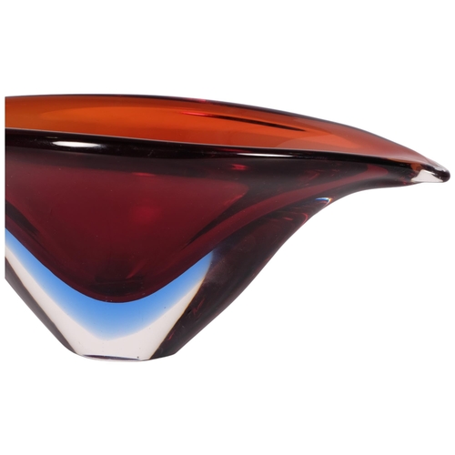 218 - Attributed Flavio Poli for Seguso, a Murano Sommerso bowl, unsigned, length 26.5cm