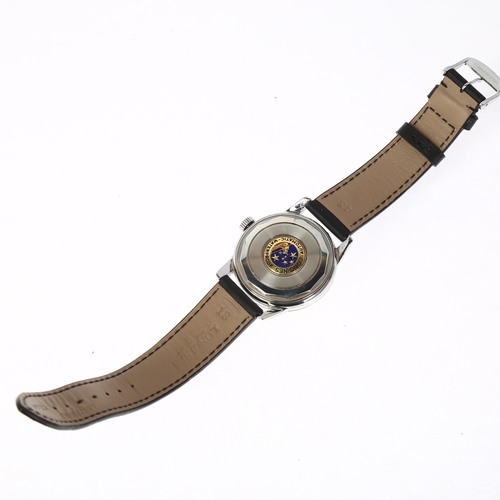 1040 - LONGINES - a stainless steel Conquest automatic calendar wristwatch, ref. L1.611.4, circa 1969, silv... 
