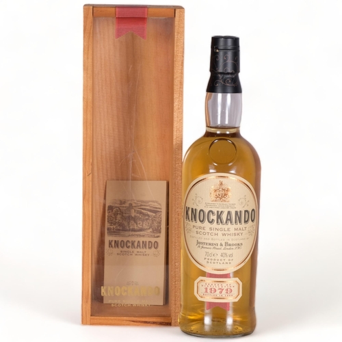 2308 - Knockando Pure Single Malt Scotch Whisky,
Season of distillation 1979, 70cl, 40% vol., wooden presen... 