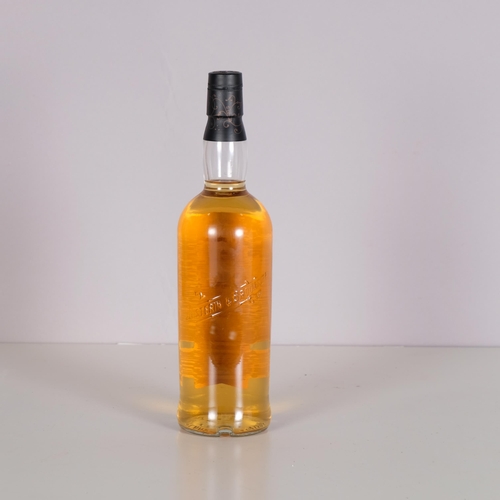 2308 - Knockando Pure Single Malt Scotch Whisky,
Season of distillation 1979, 70cl, 40% vol., wooden presen... 