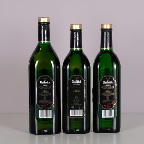 2313 - Glennfiddich Special Reserve Single Malt Whisky, in presentation boxes, 3 bottles -2 x 70cl 40% - 1 ... 