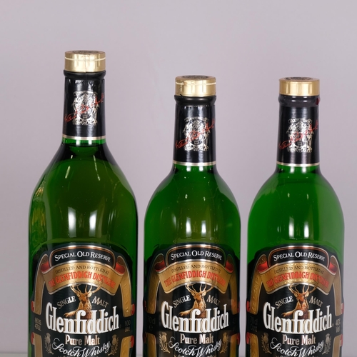 2313 - Glennfiddich Special Reserve Single Malt Whisky, in presentation boxes, 3 bottles -2 x 70cl 40% - 1 ... 