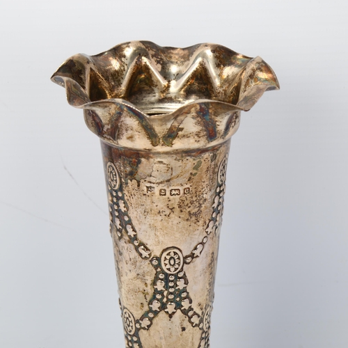 1686 - An Edwardian silver bud vase, George Nathan & Ridley Hayes, Birmingham 1902, relief embossed swag de... 