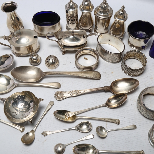 1752 - Various silver, including cruet set, tea strainer, napkin rings etc, 18.5oz weighable