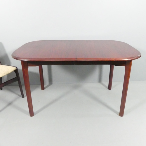 2029 - A mid-century Danish rosewood veneered draw-leaf extending dining table, 135 (extending to 185cm)x75... 