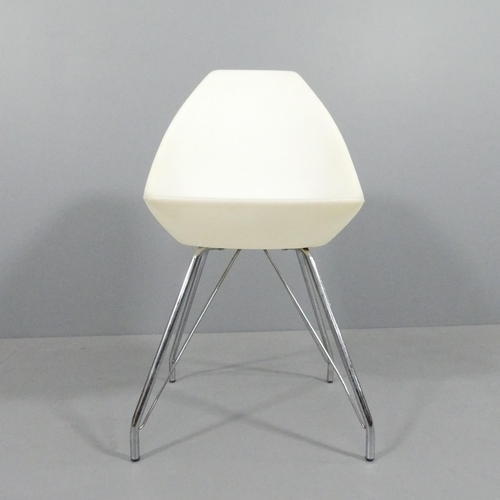 2030 - MIDJ - A contemporary Italian Ice chair, by Roberto Foschia with moulded seat on chromed base, havin... 