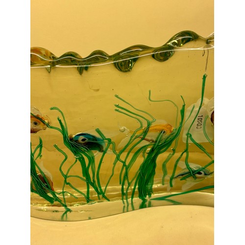 181 - A Murano glass aquarium panel with 6 fish, length 29cm, height 18cm