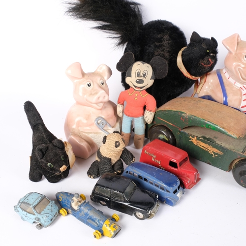 82 - A quantity of Vintage toys, to include many Dinky Toys, such as Dinky Toys 