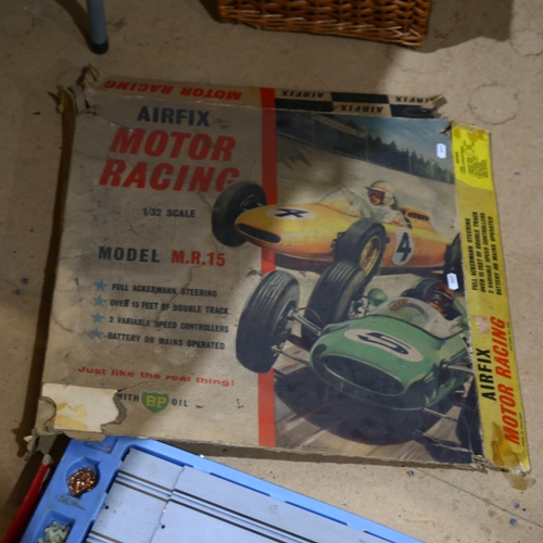 964 - AIRFIX - a model M.R.15 1/32 scale motor racing set, appears complete and in original box