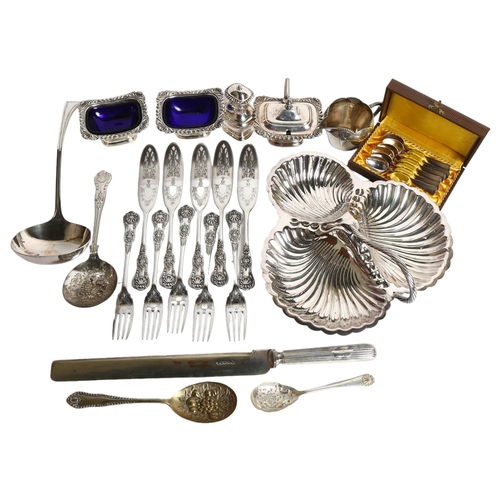 1106 - A tray of mixed silver plated ware, including a 3-section hors d'oeuvres dish, 4-piece cruet set, la... 