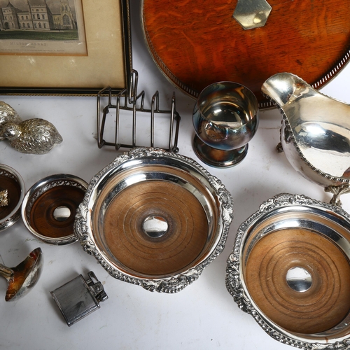 1117 - A quantity of various silver plate and other items, including an oak and silver plate gallery tray, ... 