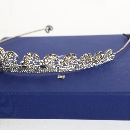 1154 - SWAROVSKI - a crystal set tiara (1 crystal loose)