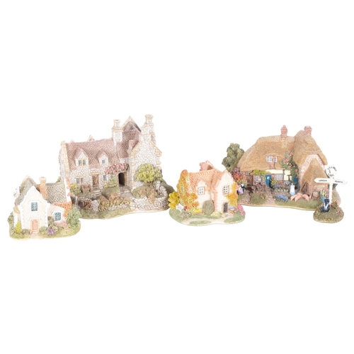 819 - A collection of Lilliput Lane cottages (6)