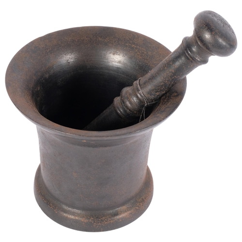 674 - Antique cast-iron pestle and mortar, H14cm