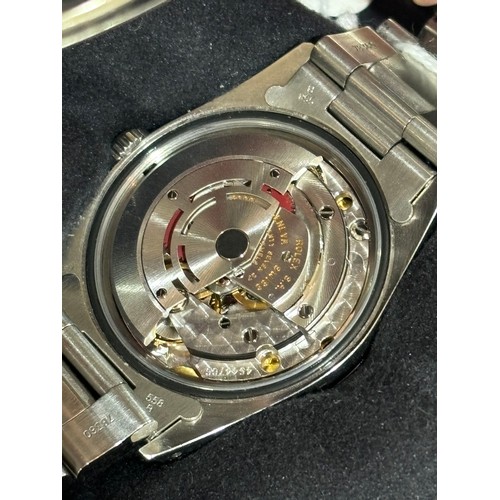 1004 - ROLEX - a stainless steel Oyster Perpetual Explorer automatic bracelet watch, ref. 14270, circa 1991... 