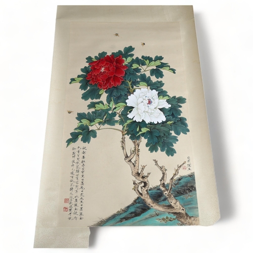 217 - 20th century Chinese School, watercolour scroll painting, chrysanthemum and bees, mounted on silk gr... 