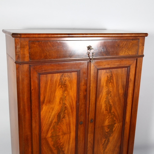 409 - A Victorian mahogany tallboy with single drawer and cabinet, height 147cm, 102 x 47cm