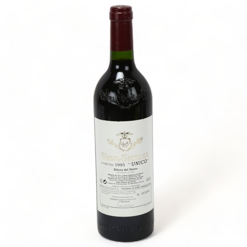 415 - Vega Sicilia Unico Cosecha 1995, Ribera del Duero, Spain, bottle number 12,970 of 88,340