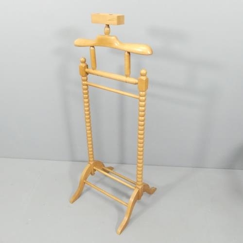 2107 - A beech valet stand. 50x120x48cm.