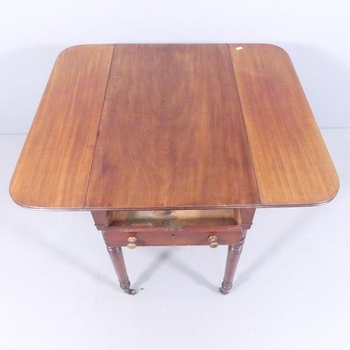 2115 - An antique mahogany Pembroke table. 80x71x45cm.