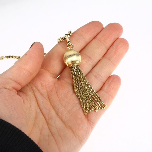 1172 - A late 20th century 9ct gold tassel pendant necklace, London 1979, on heavy 9ct box link chain, pend... 