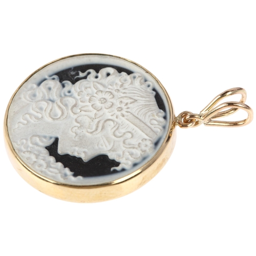 1177 - A late 20th century 9ct gold black glass cameo pendant, relief moulded depicting Art Nouveau female ... 