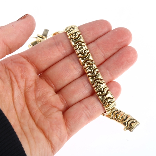 1263 - An Italian 18ct gold fancy link chain bracelet, 20cm, 24.3g