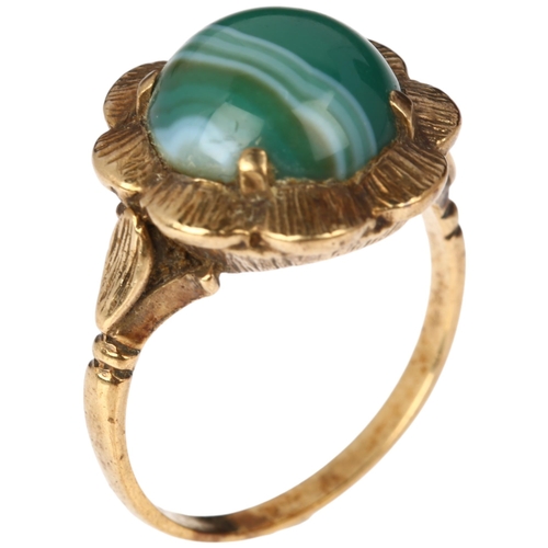 1314 - A late 20th century 9ct gold green lace agate flowerhead ring, London 1972, claw set with round cabo... 