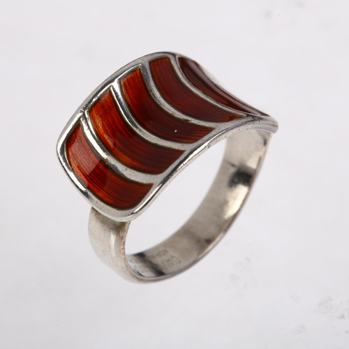 1436 - DAVID ANDERSEN - a Norwegian modernist sterling silver and red enamel torque ring, circa 1960s, chev... 