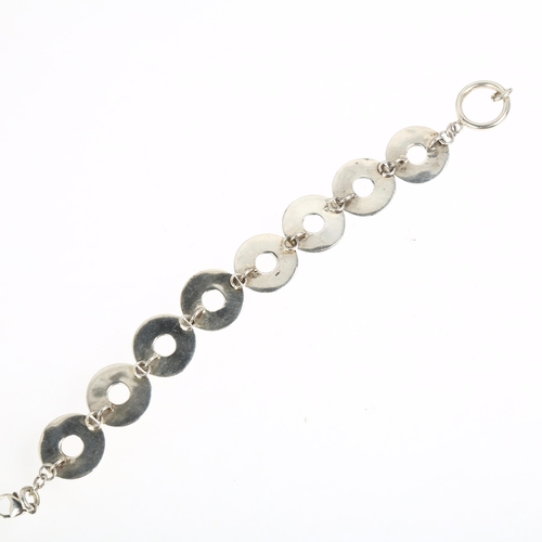 1455 - A Danish modernist sterling silver hoop link chain bracelet, 20cm, 22g