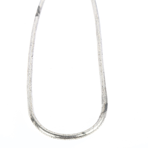 1484 - An Indian white metal snake link chain necklace, 44cm, 72.4g