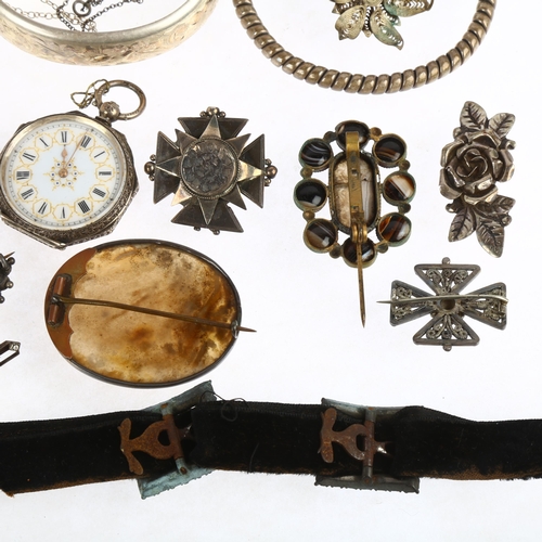 1517 - Various silver jewellery, including heavy shield fob medal, pair of Georgian paste buckles, agate pa... 