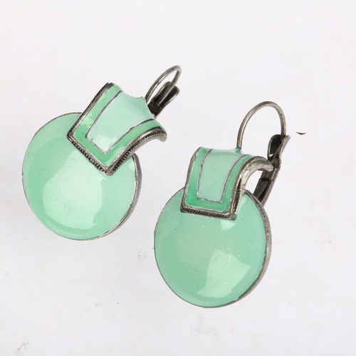 1547 - A pair of Art Deco style green enamel clip-on earrings, diameter 20.2mm, 11.4g