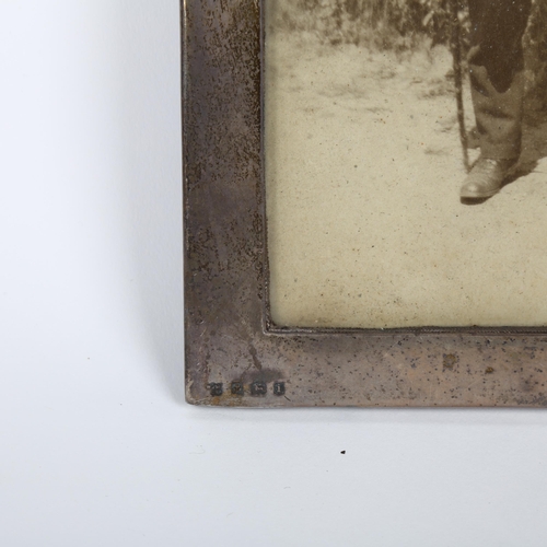 1645 - An Edwardian silver rectangular photo frame, WJ Myatt & Co, Birmingham 1908, internal measurements 2... 