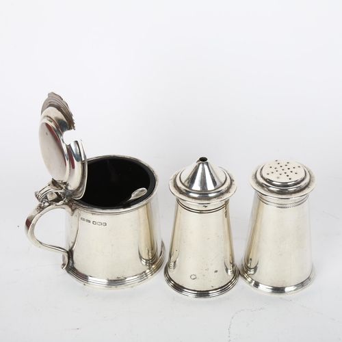 1690 - A George V silver 3-piece cruet set, probably Sydney Hall & Co, Sheffield 1933, comprising lidded ta... 