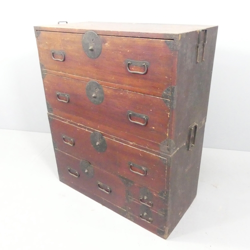 2202 - A vintage Japanese two-section tansu chest. 88x105x43cm.