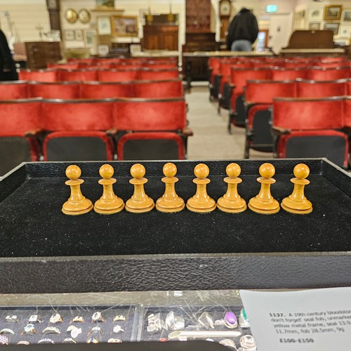 209 - Jaques Staunton pattern chess set, boxwood and ebonised, King stamped Jaques London, in original mah... 