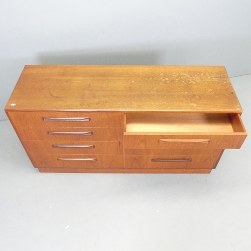 2548 - G-PLAN - A mid-century teak Fresco side-by-side chest of eight drawers. 140x73x45cm, and a matching ... 